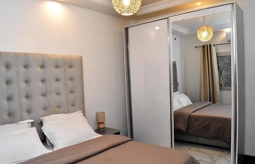Residence L'Ecrin Yaoundé エクステリア 写真