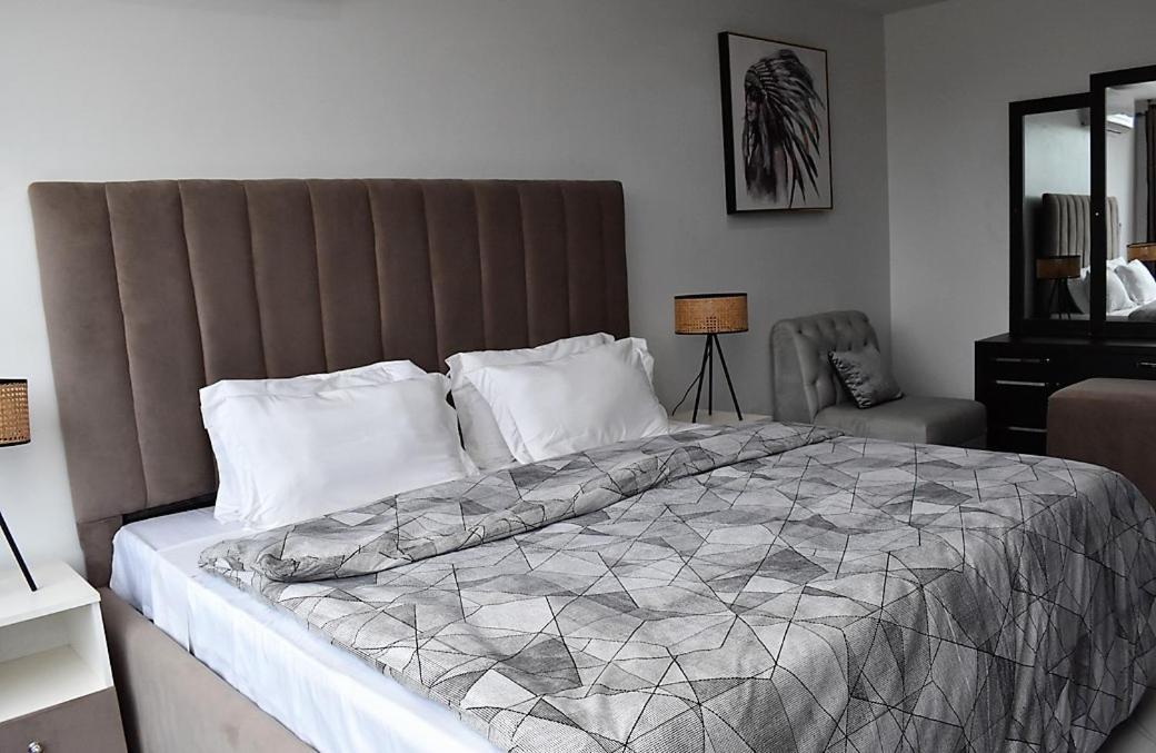 Residence L'Ecrin Yaoundé エクステリア 写真