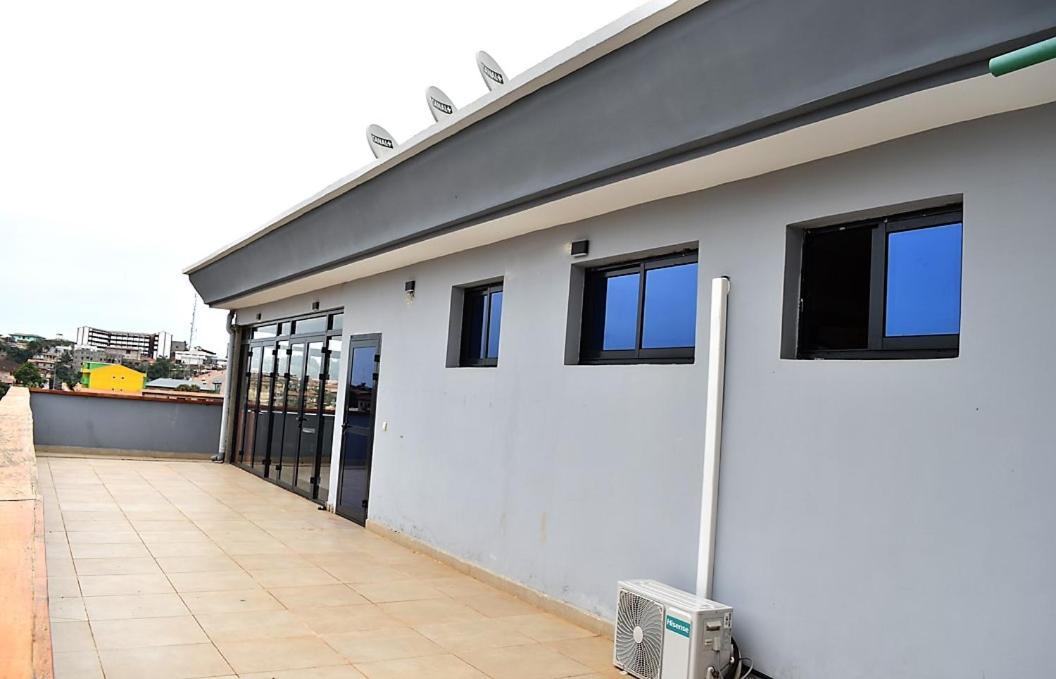 Residence L'Ecrin Yaoundé エクステリア 写真