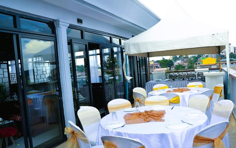 Residence L'Ecrin Yaoundé エクステリア 写真