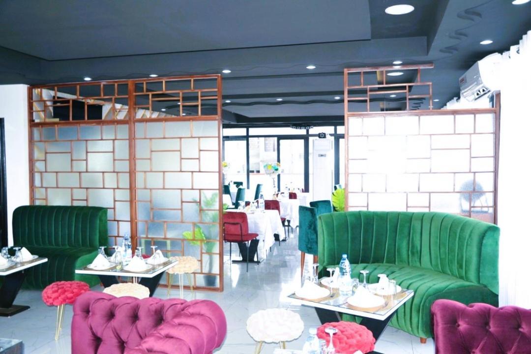 Residence L'Ecrin Yaoundé エクステリア 写真